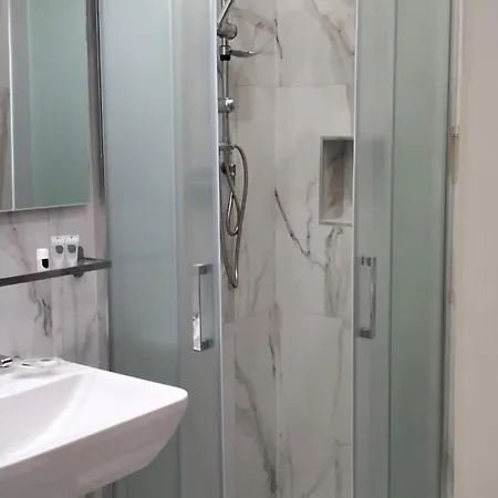 Signora Irma 4* Margherita di Savoia